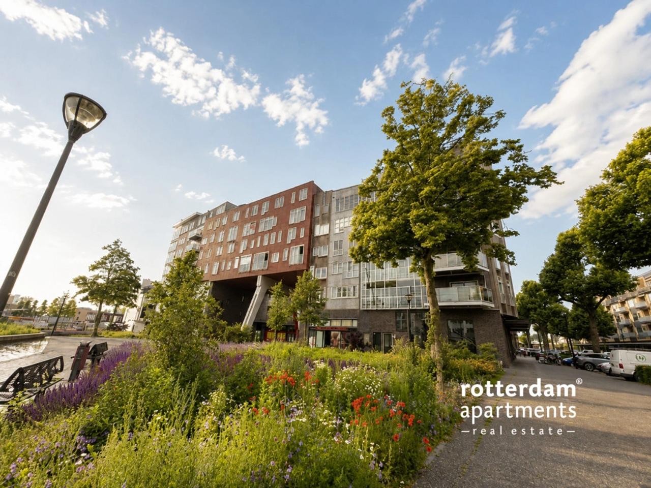 110 m² appartement met balkon in Dordrecht - Afbeelding 1