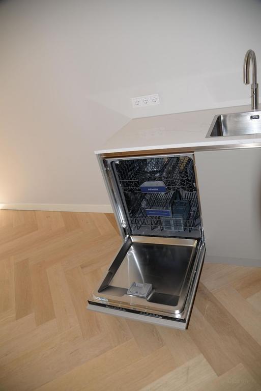 144 m² benedenwoning aan de singel - Afbeelding 18