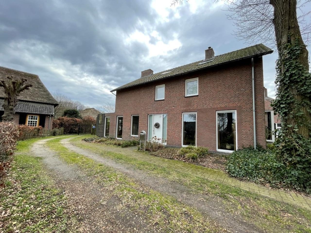 Twee-onder-een-kap vlak bij de heide - Afbeelding 2
