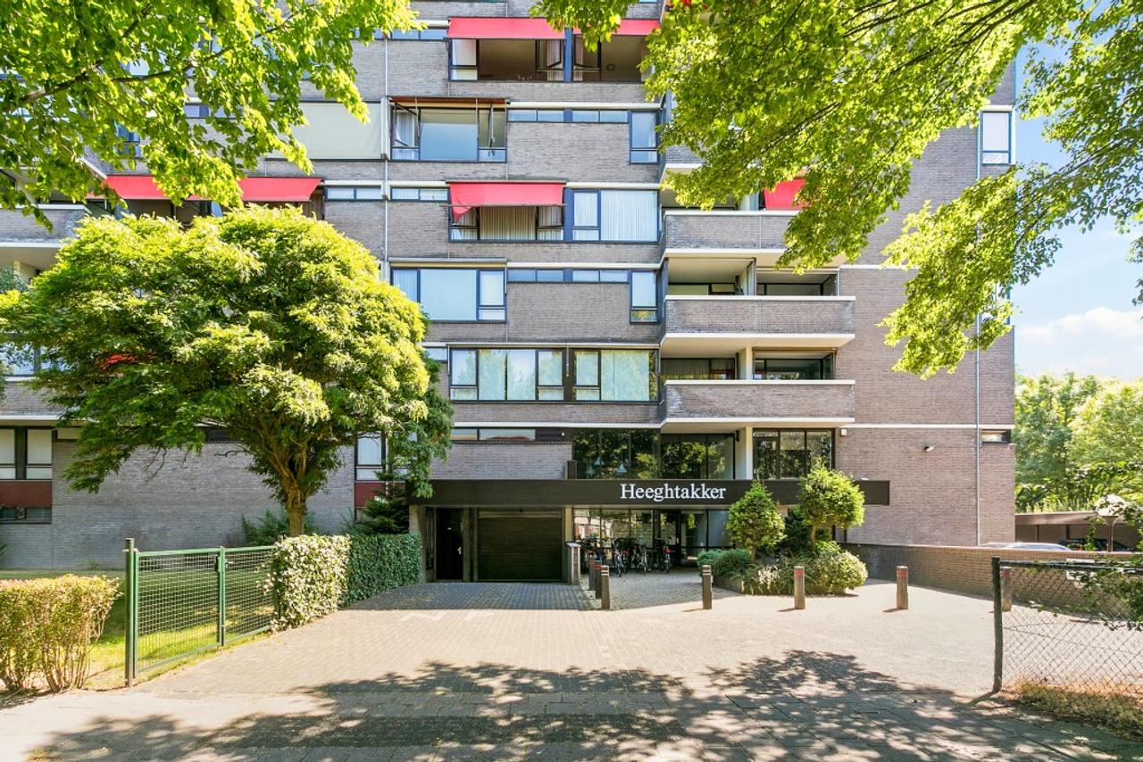 Licht 3-kamerappartement met wintertuin - Afbeelding 2