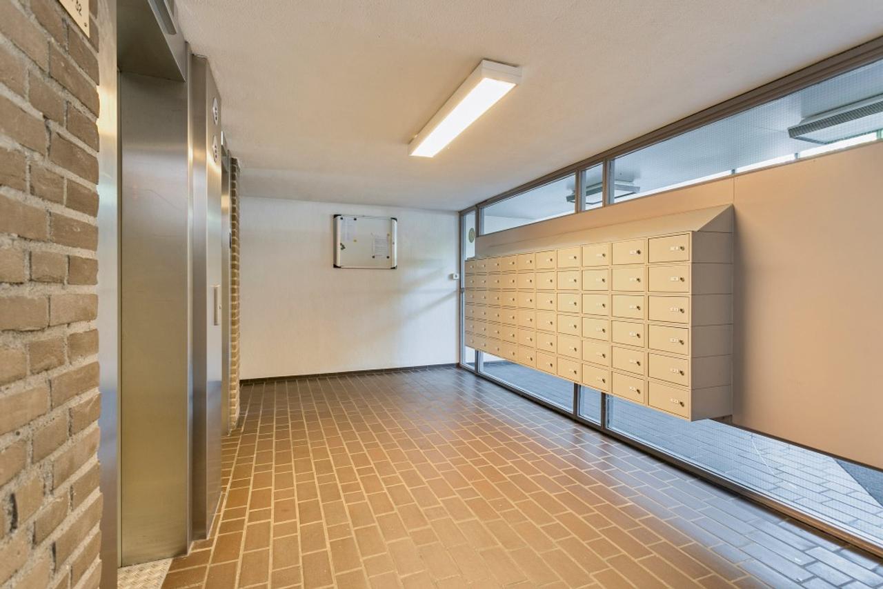 Licht 3-kamerappartement met wintertuin - Afbeelding 4