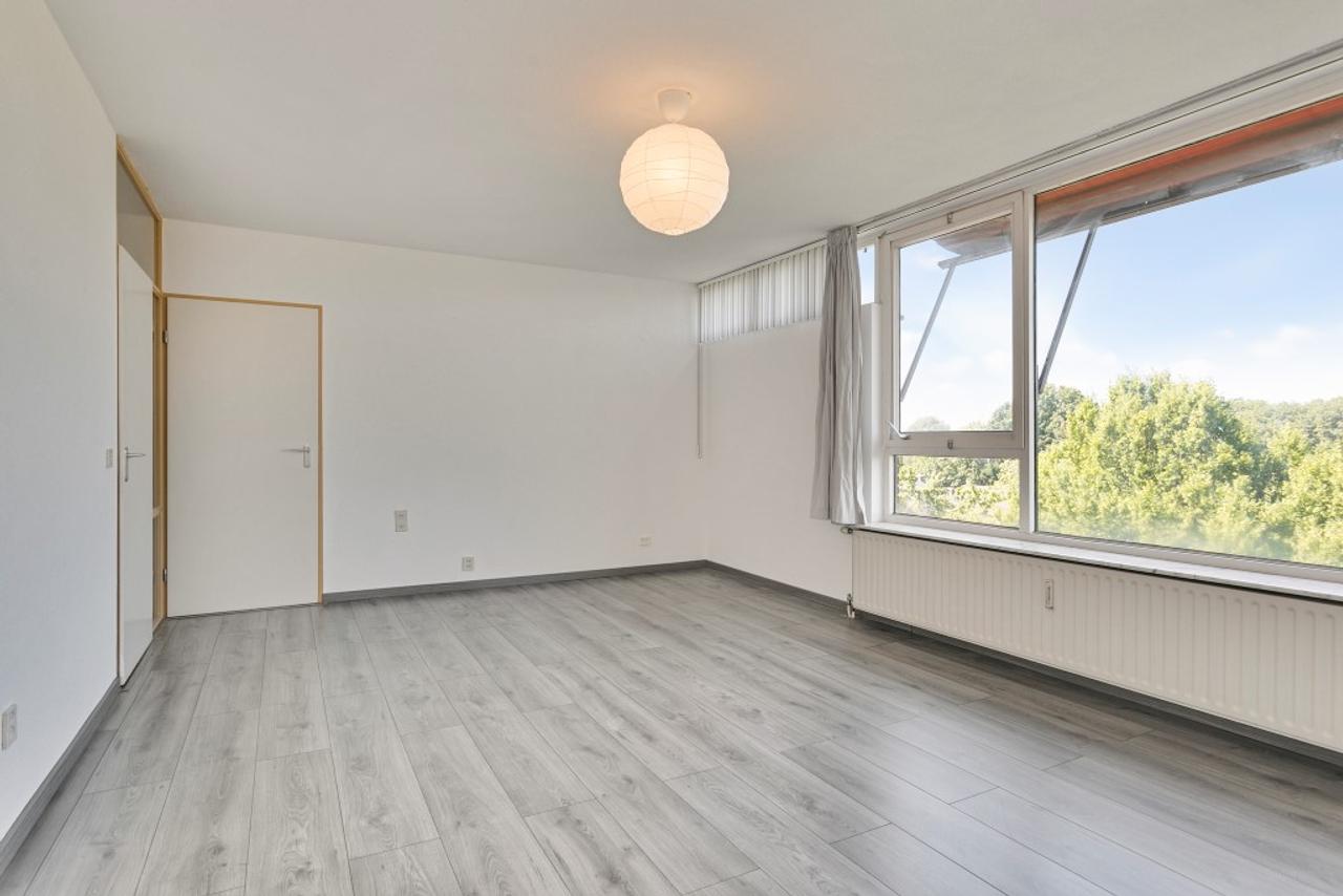 Licht 3-kamerappartement met wintertuin - Afbeelding 11