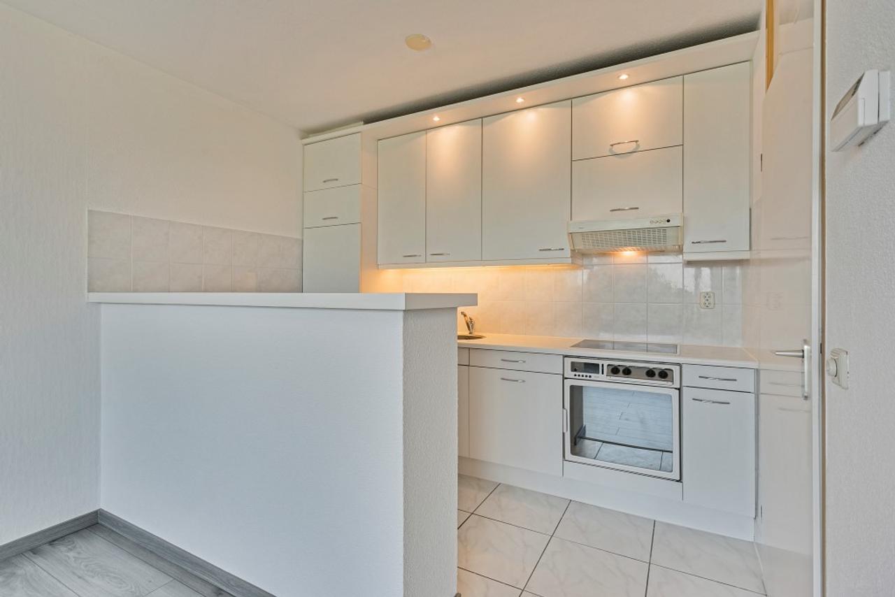 Licht 3-kamerappartement met wintertuin - Afbeelding 13