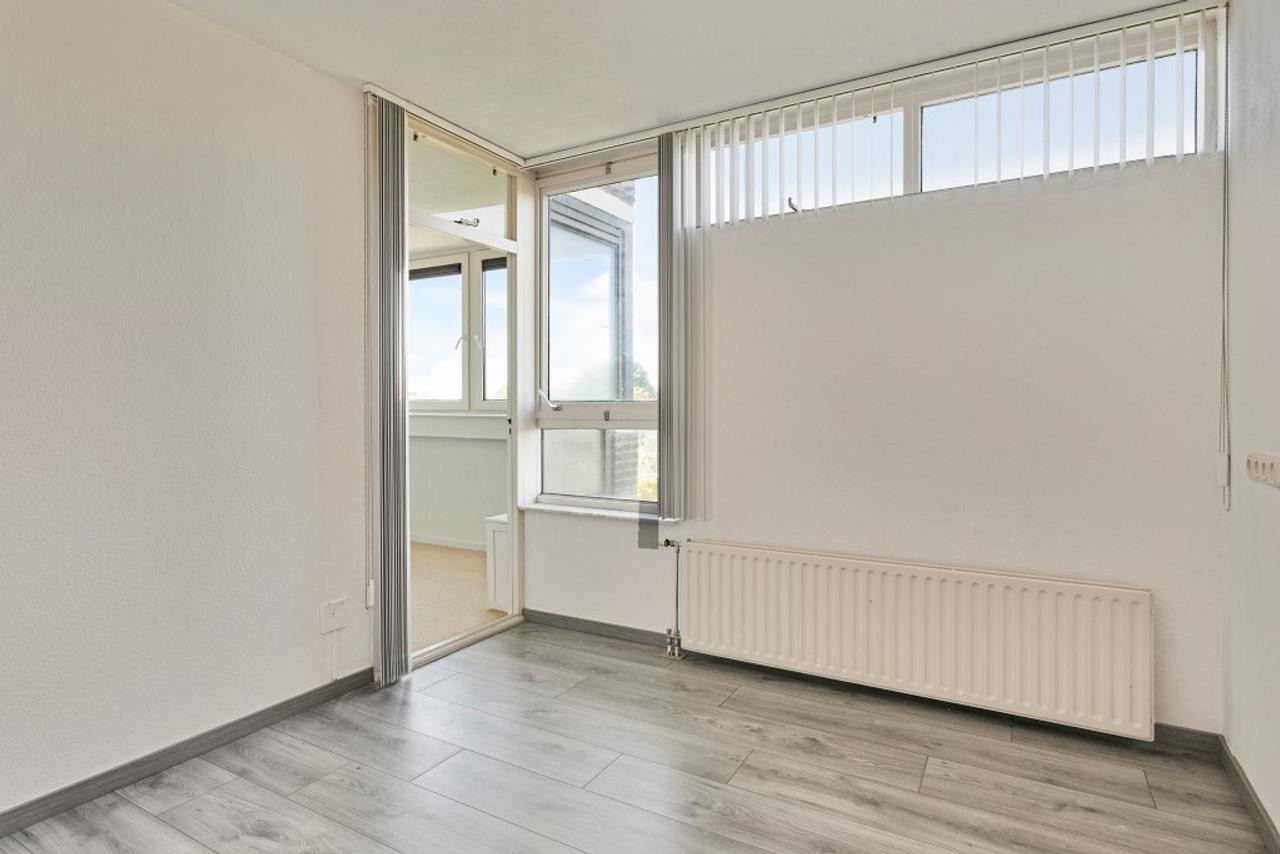 Licht 3-kamerappartement met wintertuin - Afbeelding 16