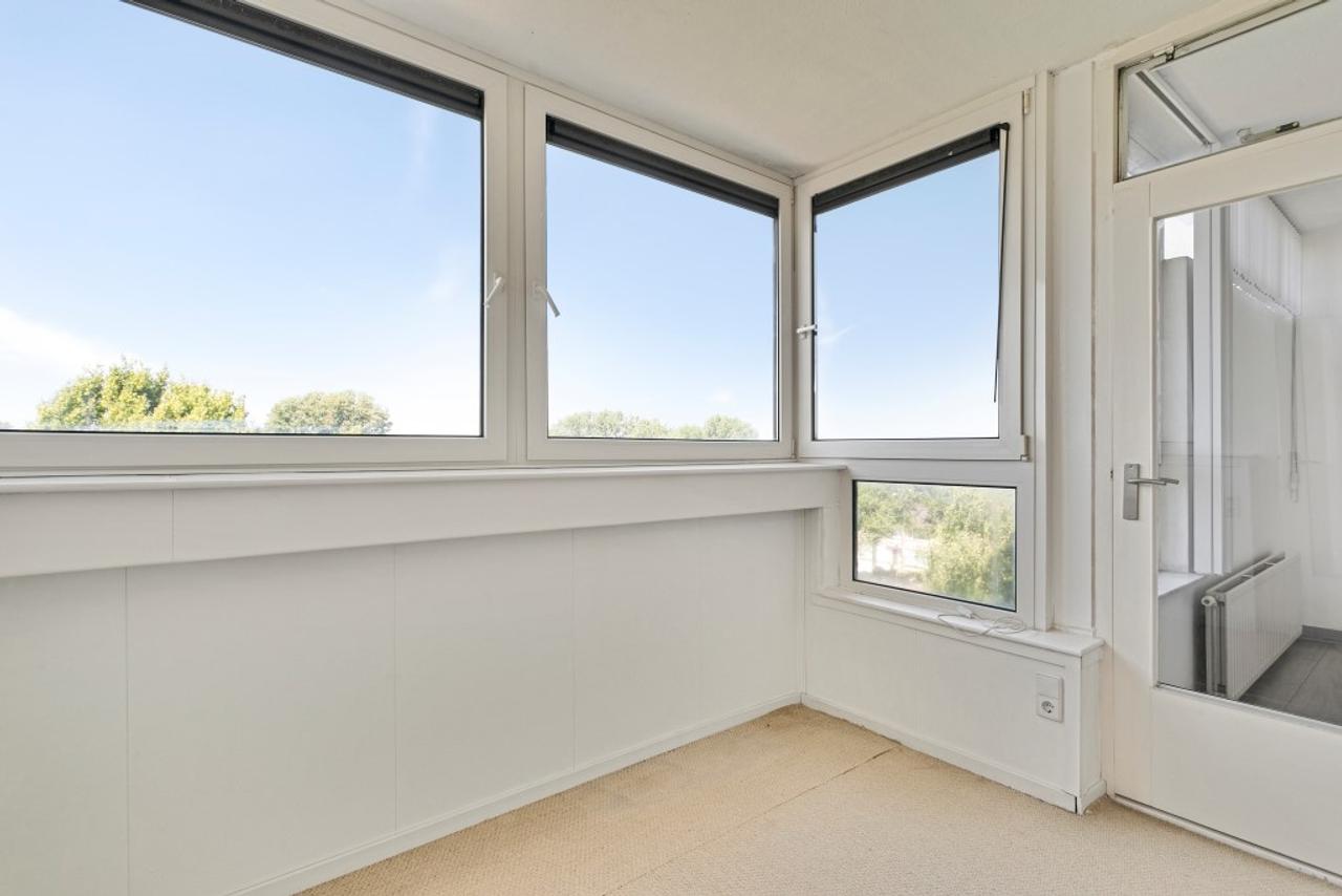 Licht 3-kamerappartement met wintertuin - Afbeelding 17
