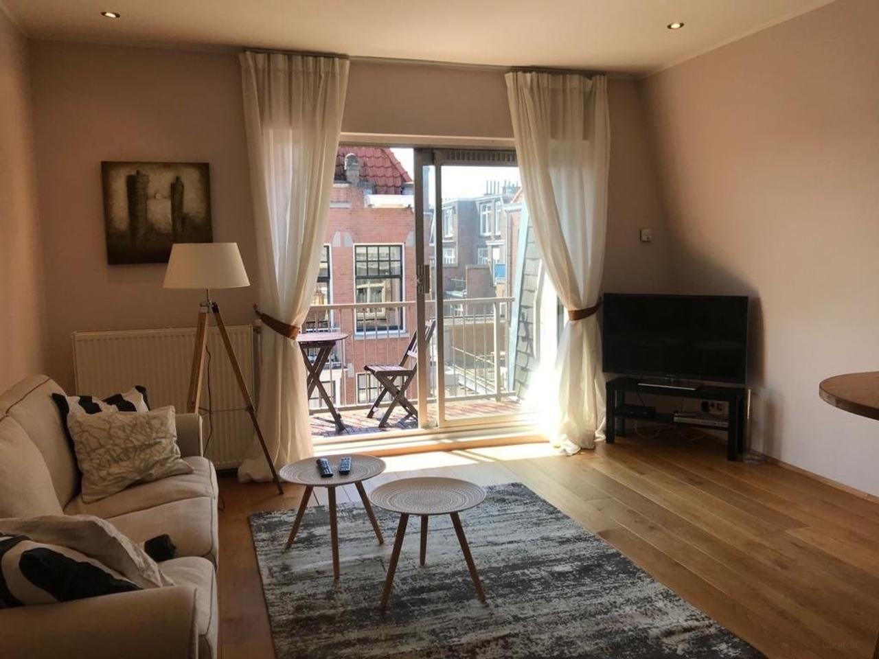 Gemeubileerd 2-kamerappartement met balkon - Afbeelding 3