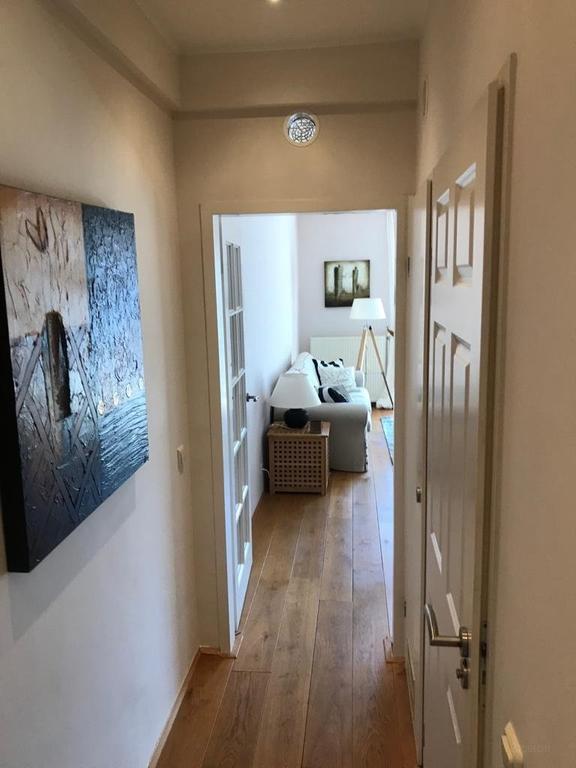 Gemeubileerd 2-kamerappartement met balkon - Afbeelding 5