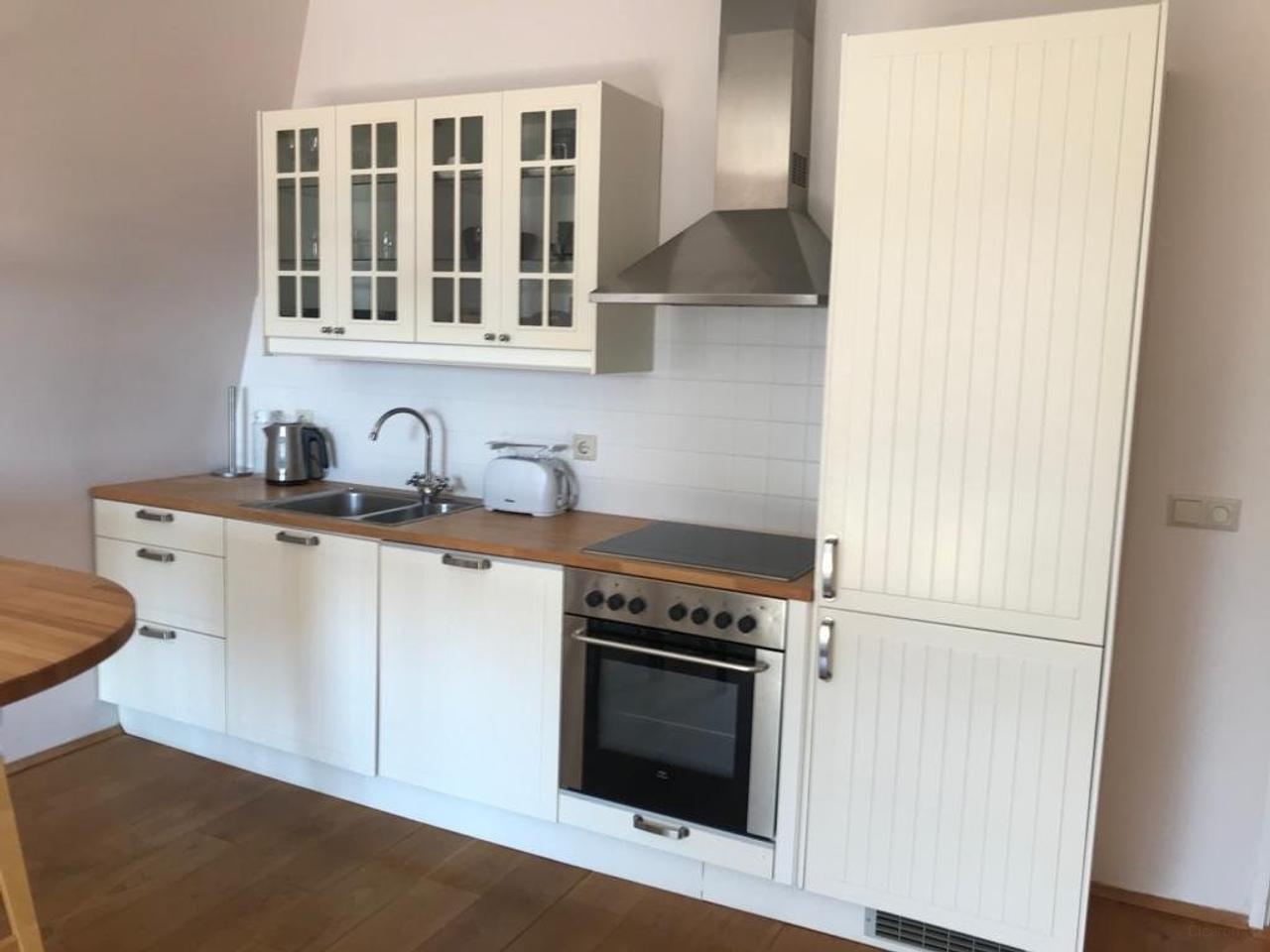 Gemeubileerd 2-kamerappartement met balkon - Afbeelding 6