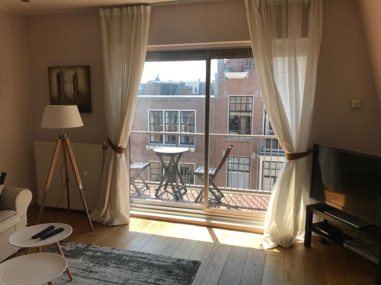 Gemeubileerd 2-kamerappartement met balkon - Afbeelding 7