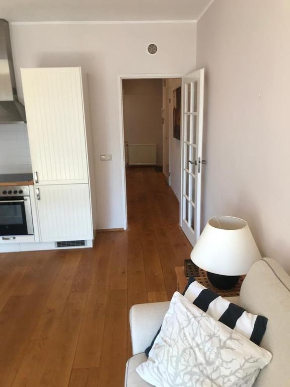 Gemeubileerd 2-kamerappartement met balkon - Afbeelding 8