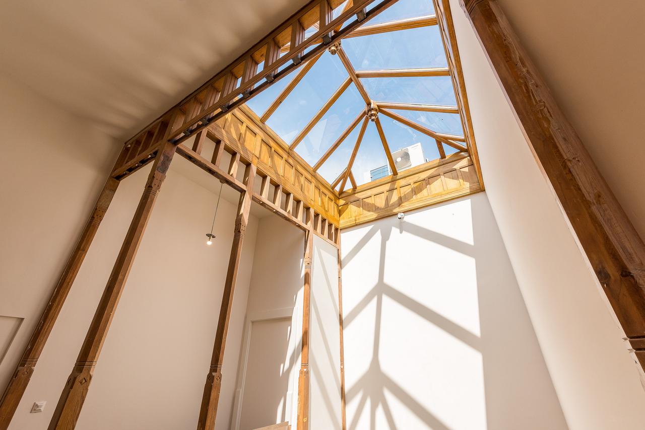 Loft met terras in oud schoolgebouw - Afbeelding 5