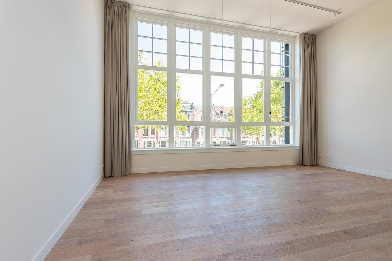 Loft met terras in oud schoolgebouw - Afbeelding 7