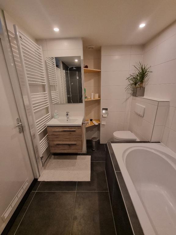 121 m² gezinswoning met diepe tuin - Afbeelding 13