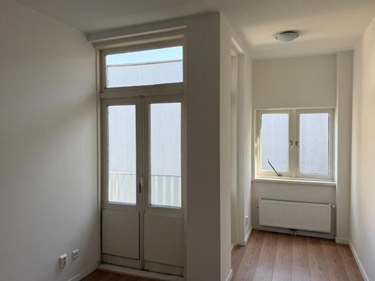 2-slaapkamerappartement met balkon in Oost - Afbeelding 8