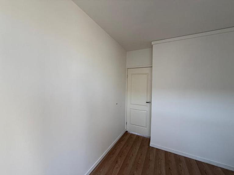 2-slaapkamerappartement met balkon in Oost - Afbeelding 9