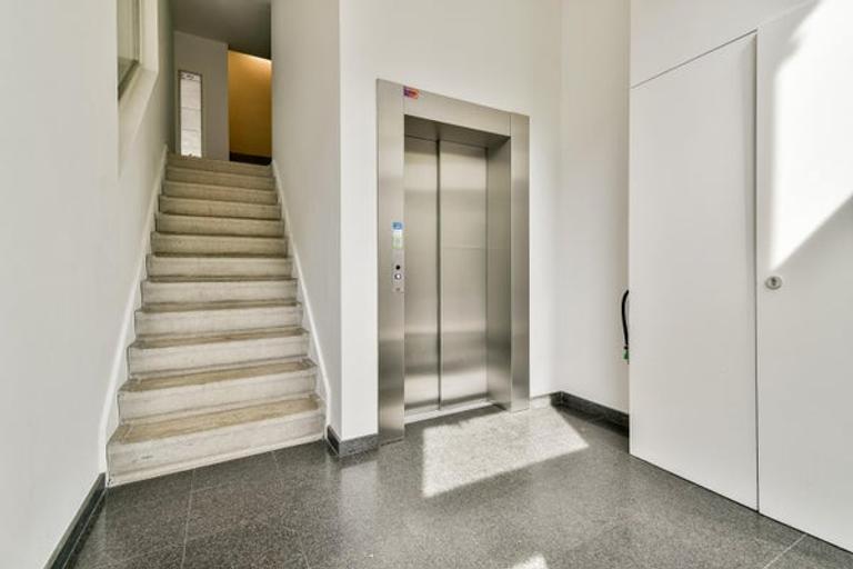 Instapklaar 3-kamerappartement met lift - Afbeelding 8