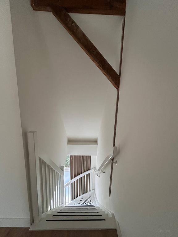 100 m² upper-floor apartment in central Deventer - Image 14