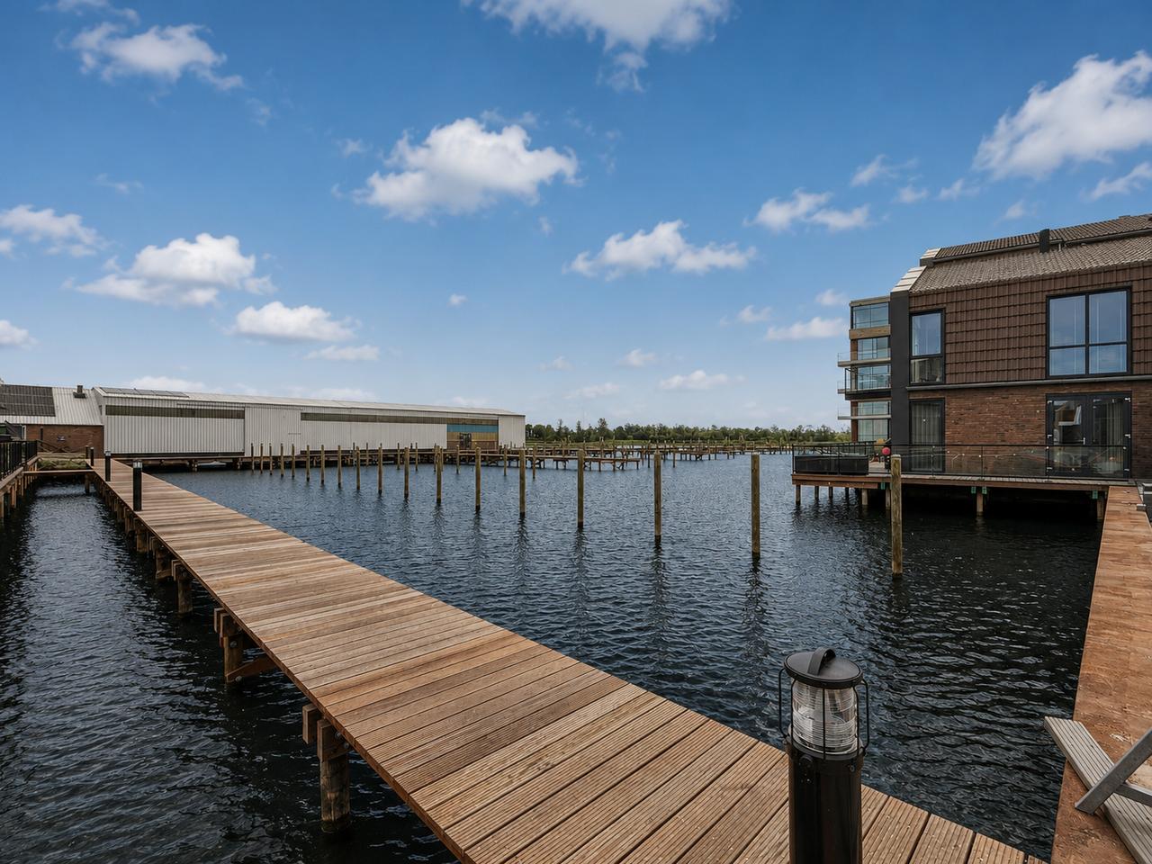 Aan het Alkmaardermeer met ligplaats - Afbeelding 2