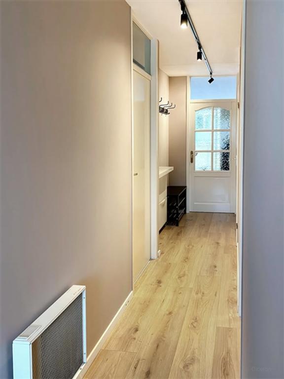 Gemeubileerd 3-kamerappartement bij centrum - Afbeelding 3
