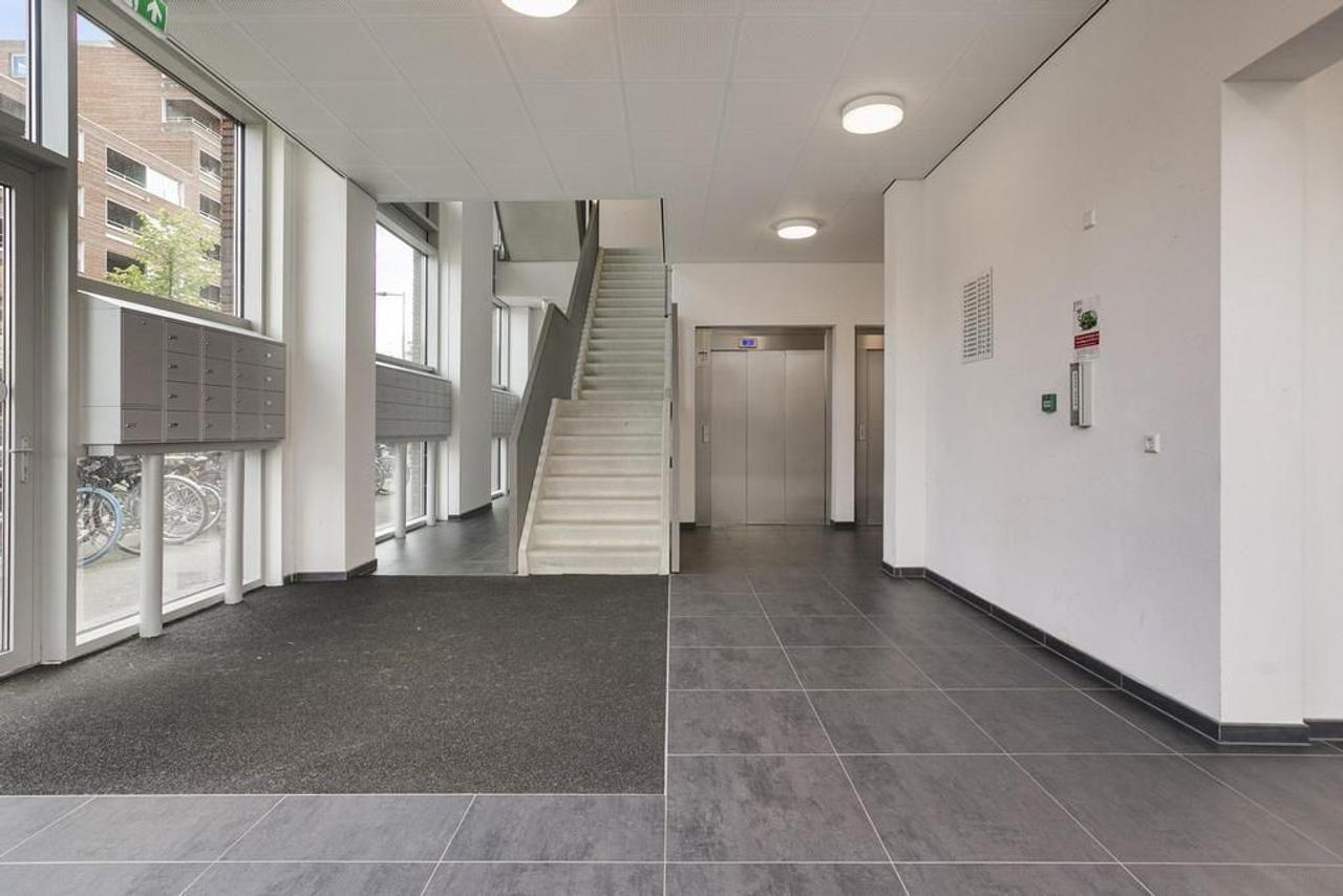 Gemeubileerd appartement met balkon - Afbeelding 23