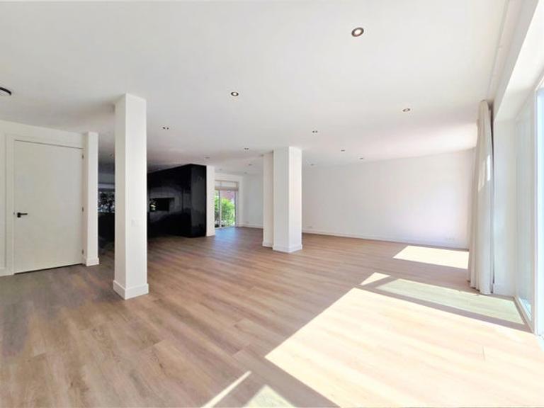 Jaren 30 huis met 6 slaapkamers en tuin - Afbeelding 4