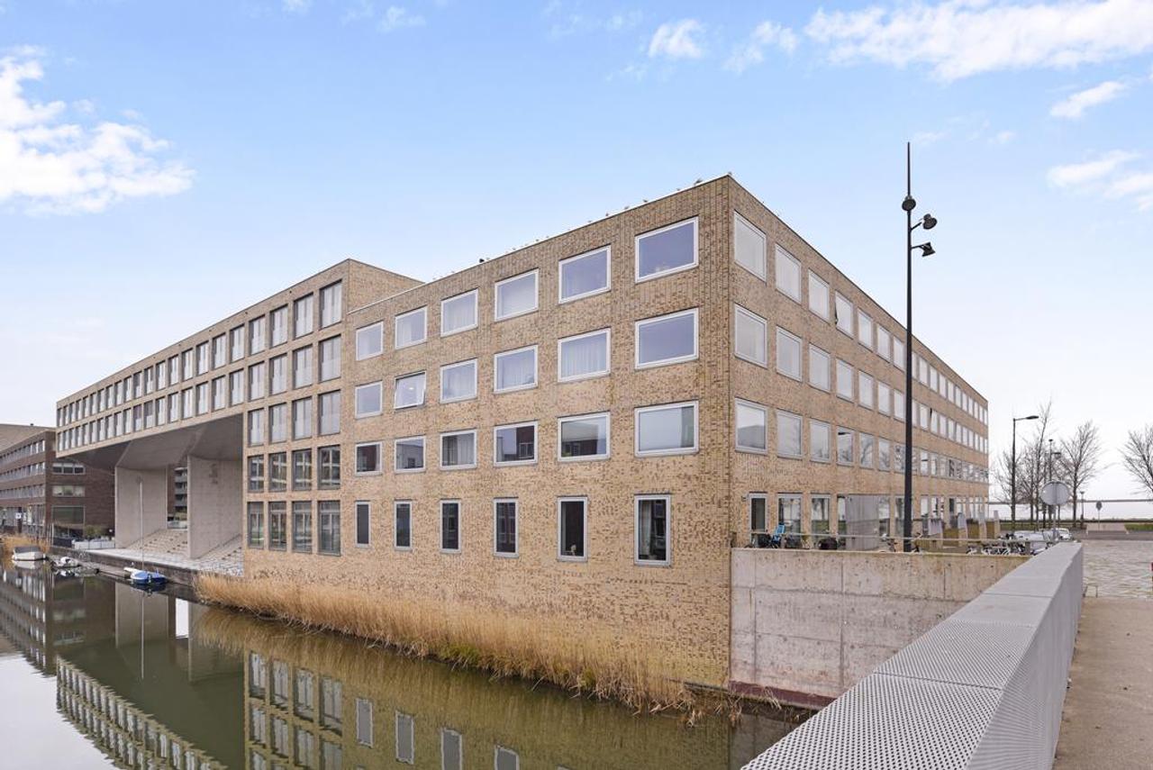101 m2 hoekappartement met uitzicht op het IJmeer - Afbeelding 1
