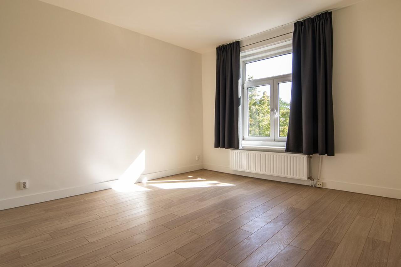 Licht 3-kamerappartement in Rivierenbuurt - Afbeelding 2