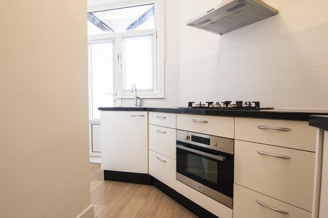 Licht 3-kamerappartement in Rivierenbuurt - Afbeelding 4