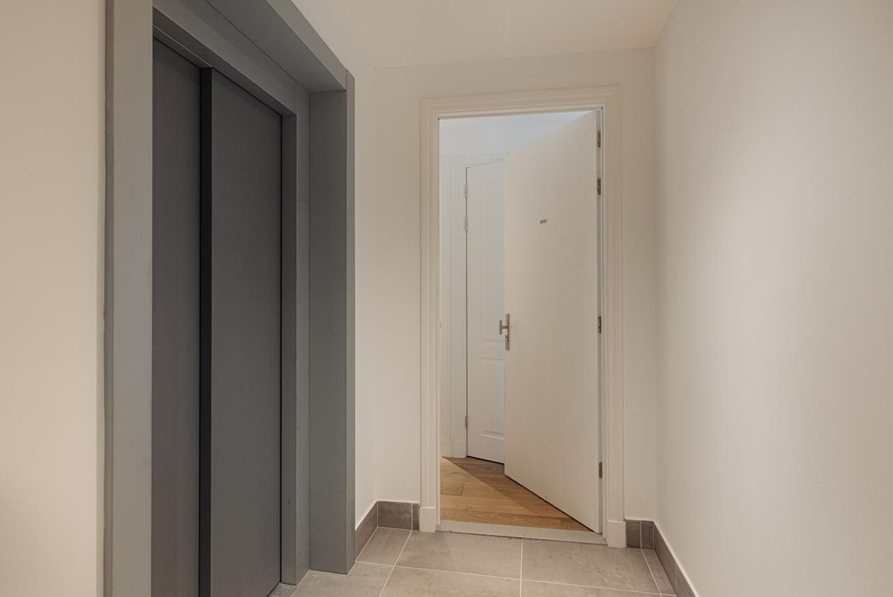 Gemeubileerd 3-kamerappartement in De Pijp - Afbeelding 18
