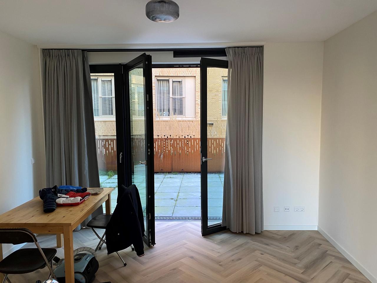 Begane grond appartement met tuin in Zeeburg - Afbeelding 6