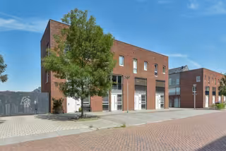 Gemeubileerd huis met dakterras in Hoograven