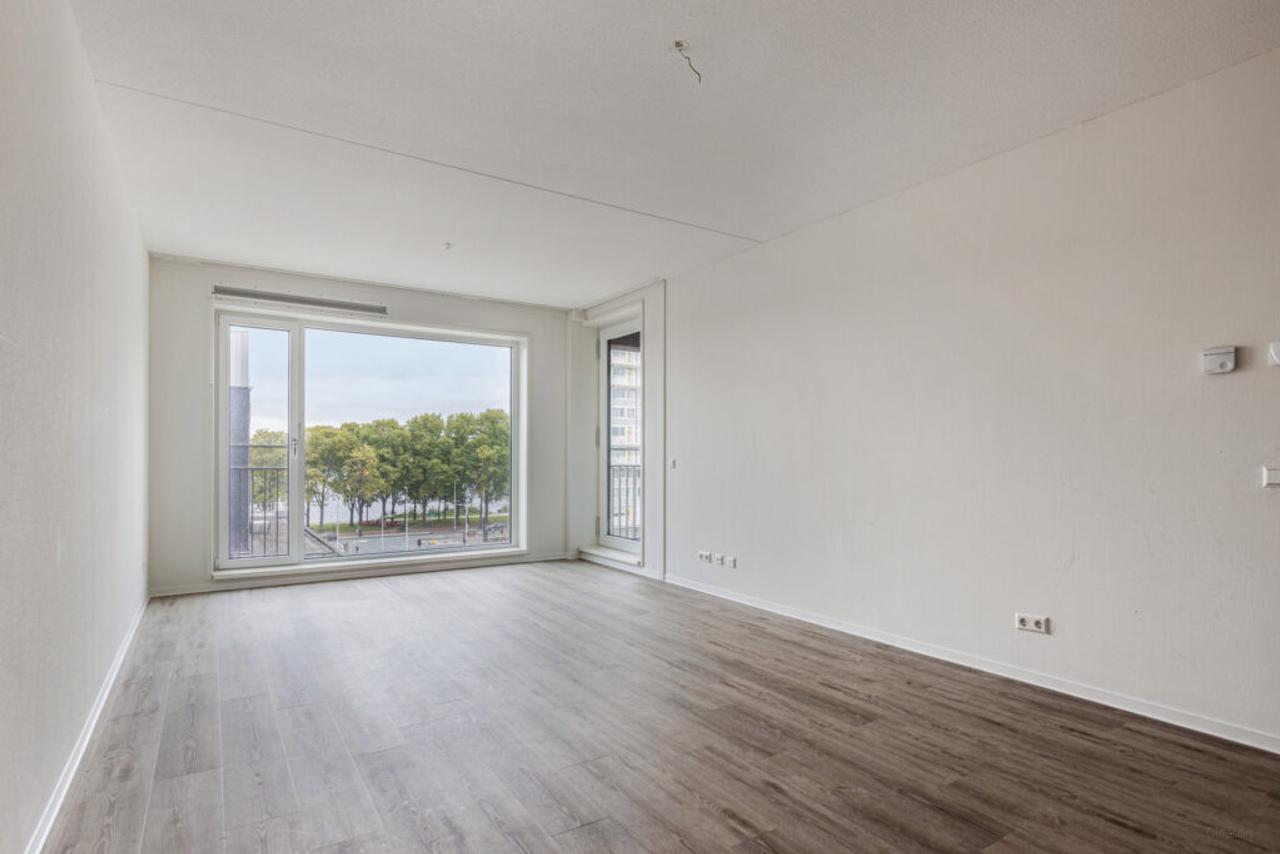 59 m² appartement aan Osdorpplein - Afbeelding 2