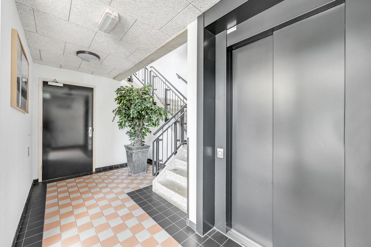 Zonnig 3-kamerappartement met balkon - Afbeelding 3