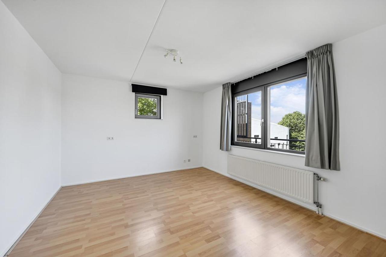 Zonnig 3-kamerappartement met balkon - Afbeelding 7