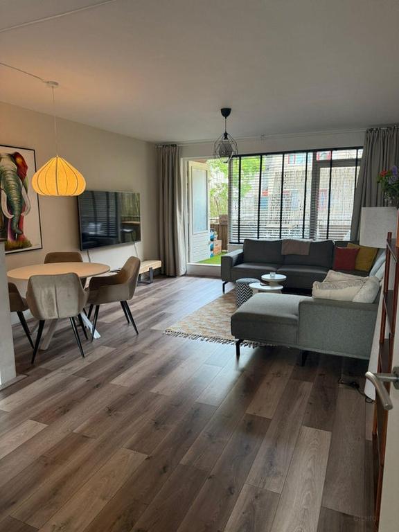 3-slaapkamer maisonnette met zonnig balkon - Afbeelding 9