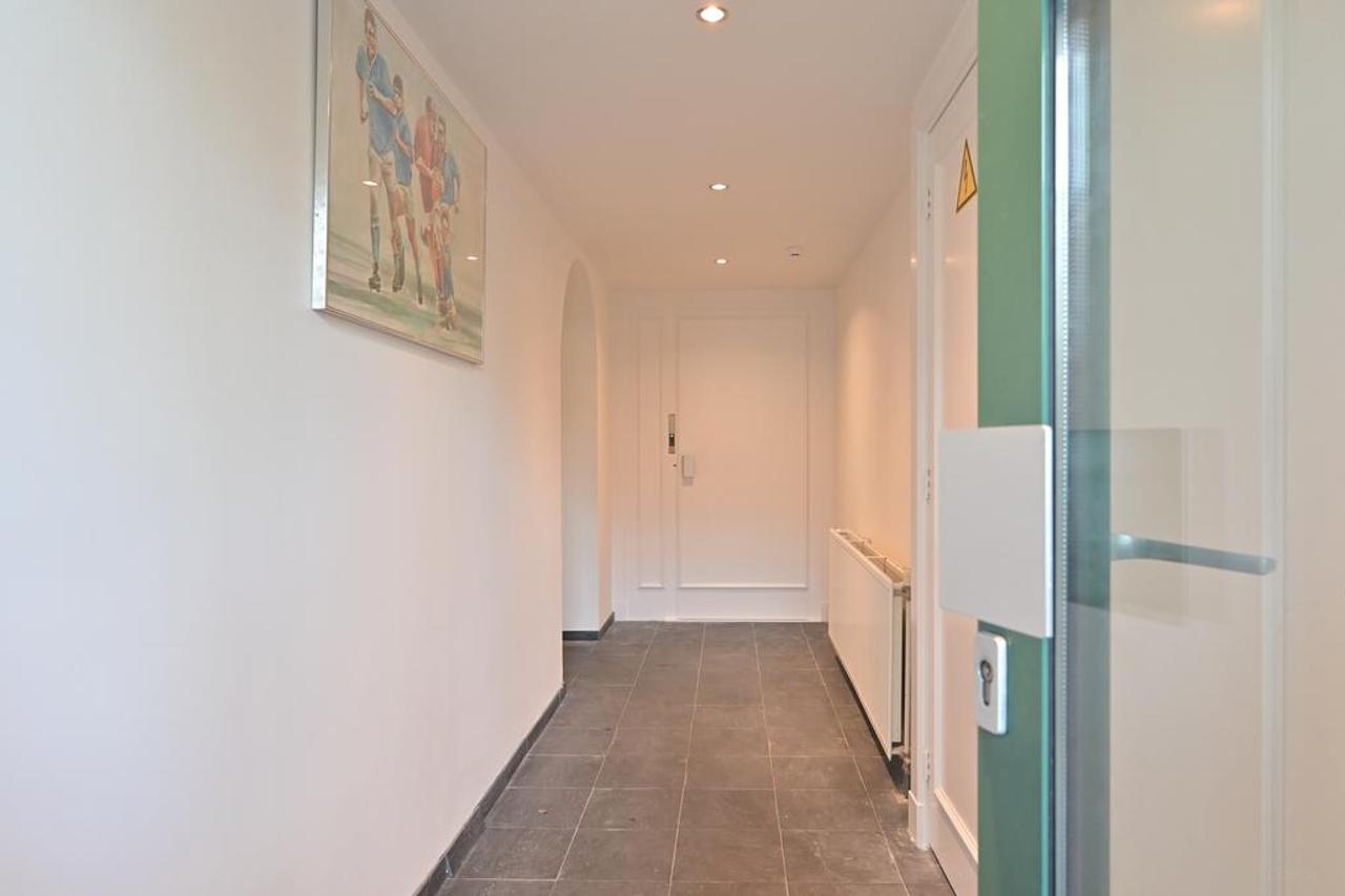 200 m² appartement met lift en garage - Afbeelding 4