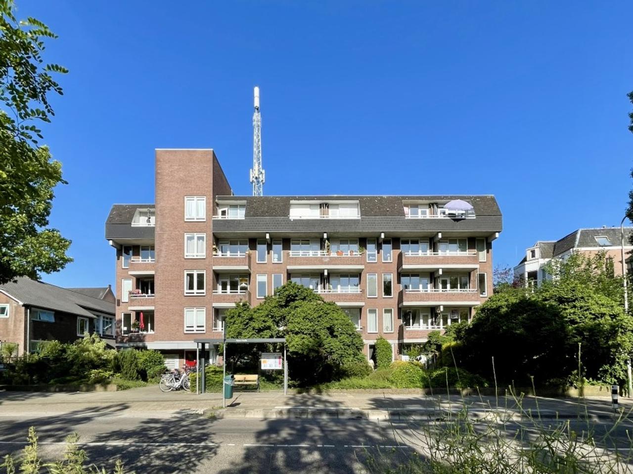 Uitzicht op Kronenburgerpark - Afbeelding 2
