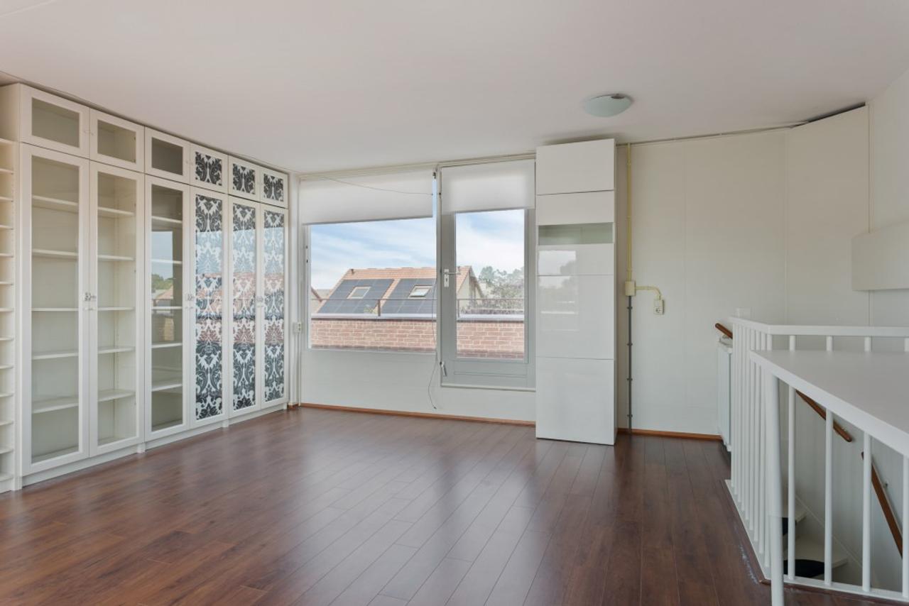 4-slaapkamer huis met tuin in Genoenhuis - Afbeelding 17