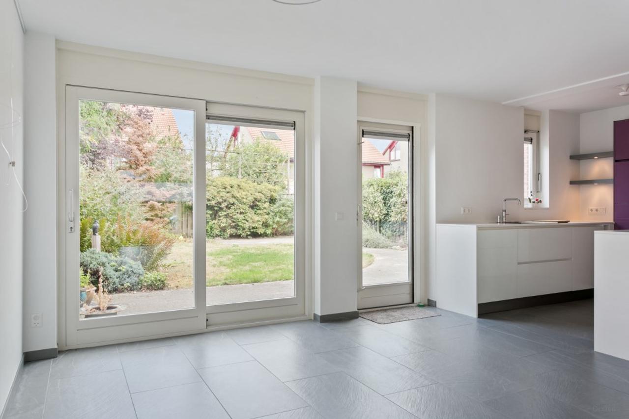Eengezinswoning met 4 slaapkamers en tuin - Afbeelding 7