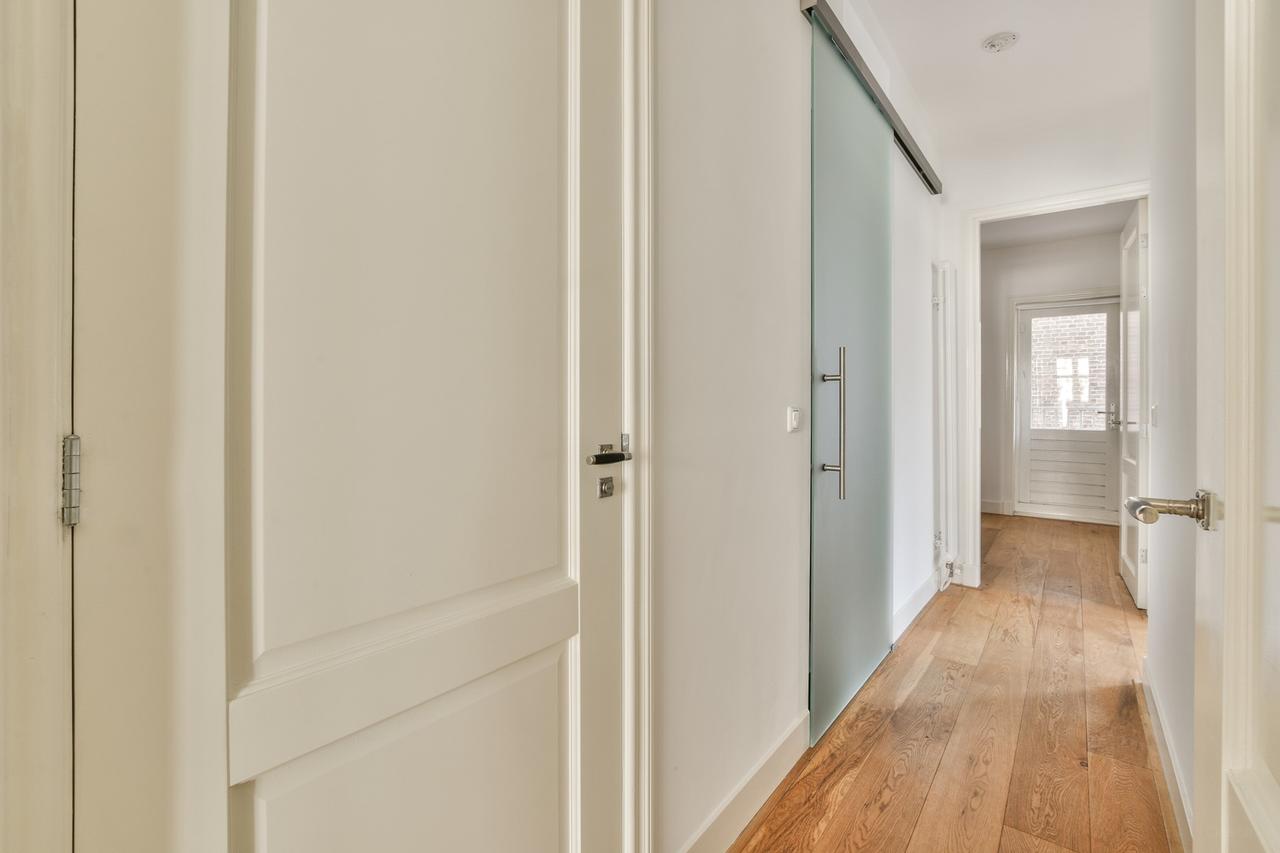 2-slaapkamer appartement met balkon - Afbeelding 2