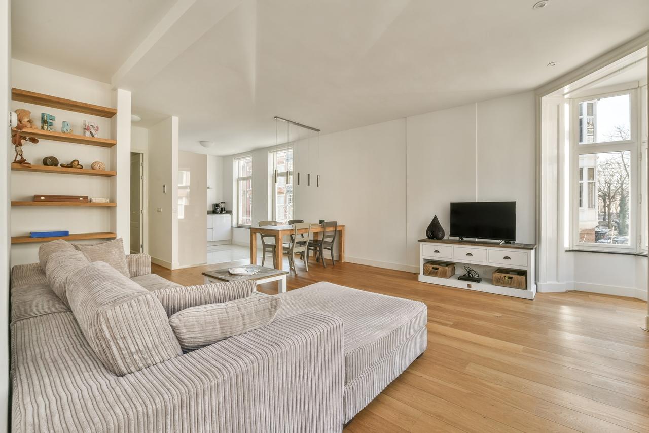 2-slaapkamer appartement met balkon - Afbeelding 3