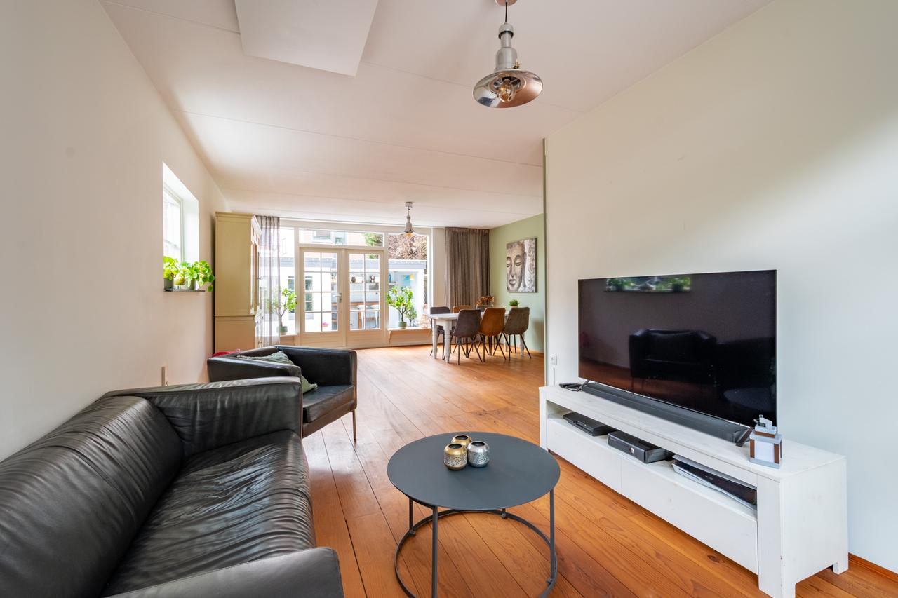 Hoekwoning met 5 slaapkamers en tuin - Afbeelding 3
