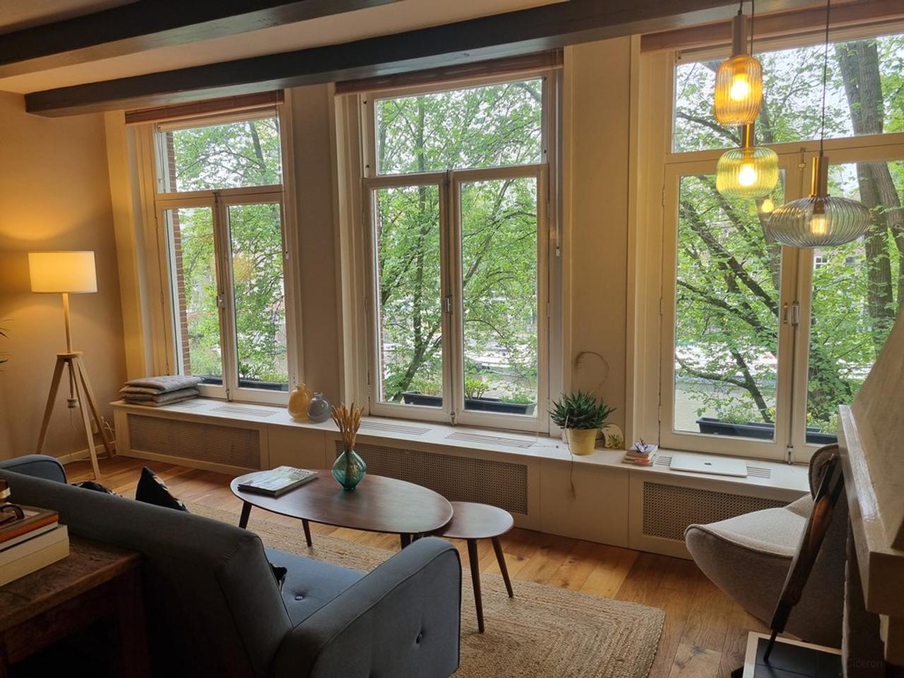 Licht 2-kamerappartement aan de gracht - Afbeelding 11