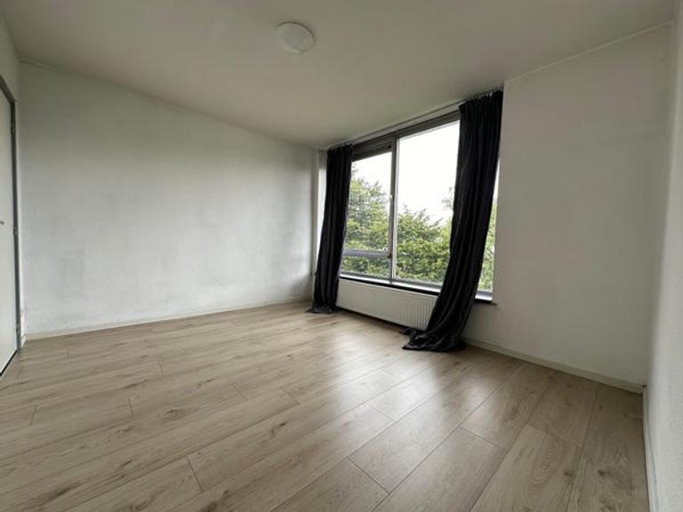 Tussenwoning met 5 slaapkamers en tuin - Afbeelding 5