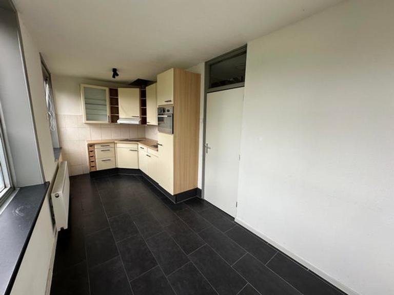 Tussenwoning met 5 slaapkamers en tuin - Afbeelding 7