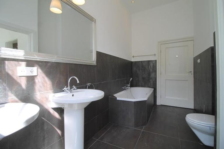 140 m2 apartment with large roof terrace - Image 21