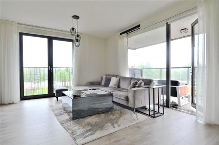 Corner apartment with balcony in Noord - Image 3