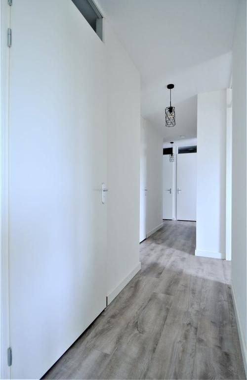 Corner apartment with balcony in Noord - Image 22