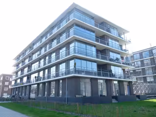 100 m² apartment with terrace