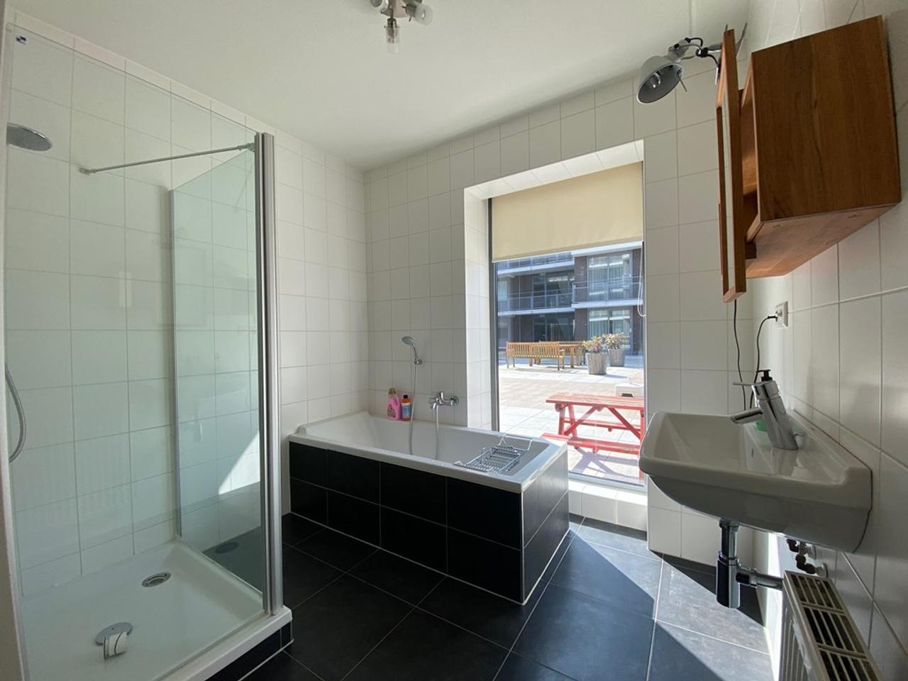 100 m² appartement met terras - Afbeelding 12